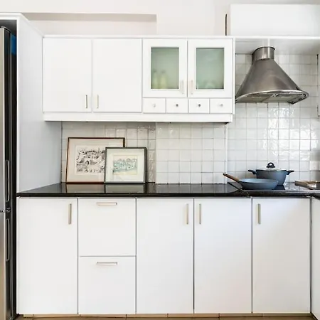 Oracle 2-bedroom In