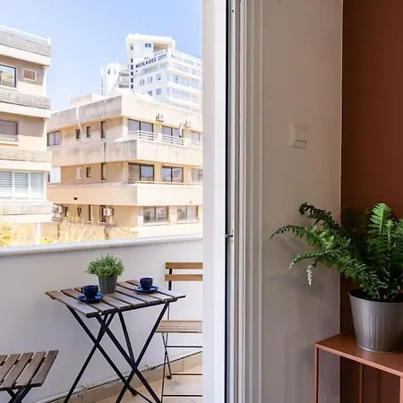 Apartment Oracle 2-bedroom In *